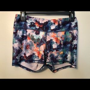 High Rise American Eagle shorts